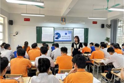 Ứng dụng AI trong dạy học chuyên đề Vật lí